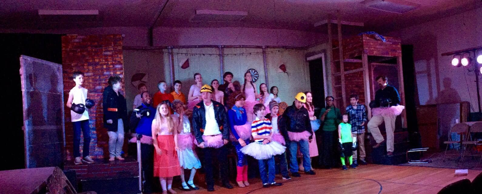 The Cast of BETM at Hexagon Players