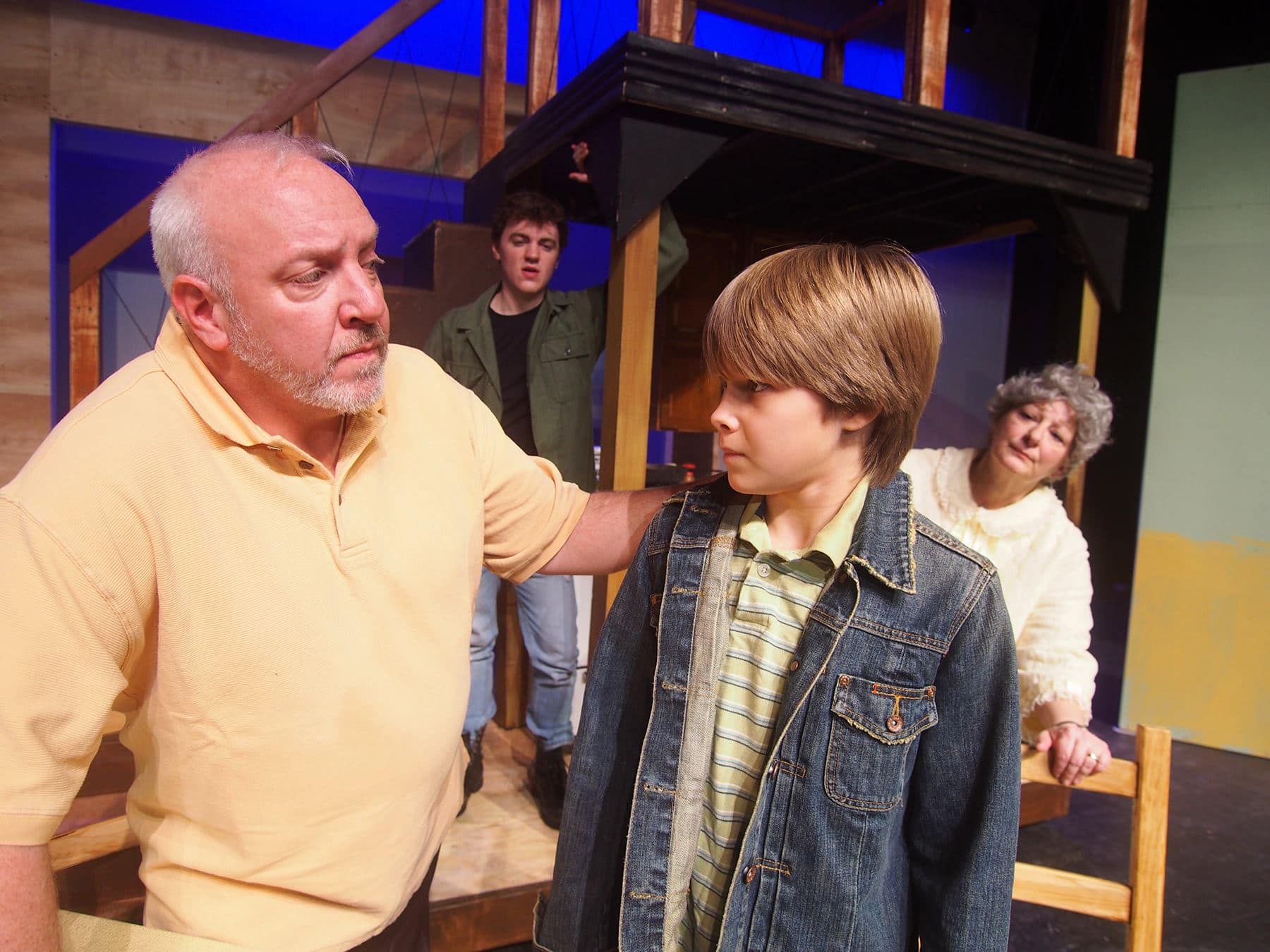 The Elliot Family: Dad (Christopher Hagbergas), Tony (Bryan Rowell), Grandma (Karen Wadland), and Billy (Jamie Mann)