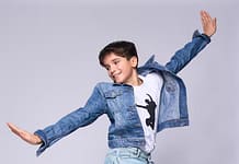 Meet Billy Elliot: Laris Emino Tamarut