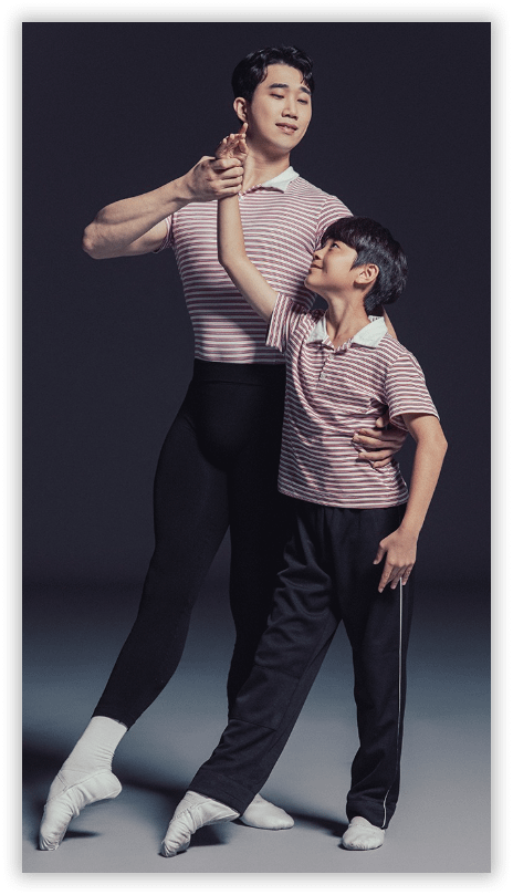 Park Ji-hoo as Billy with Older Billy Kim Myung-yoon