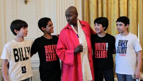 The Billys Meet Judith Jamison at the White House (l-r Jacob Clemente, Liam Redhead, Ms. Jamison, Alex Ko and Dayton Tavares)