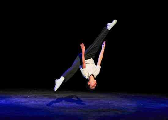 Drew as Billy Doing An Aerial During Electricity